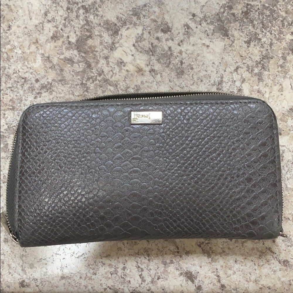 31 wallet